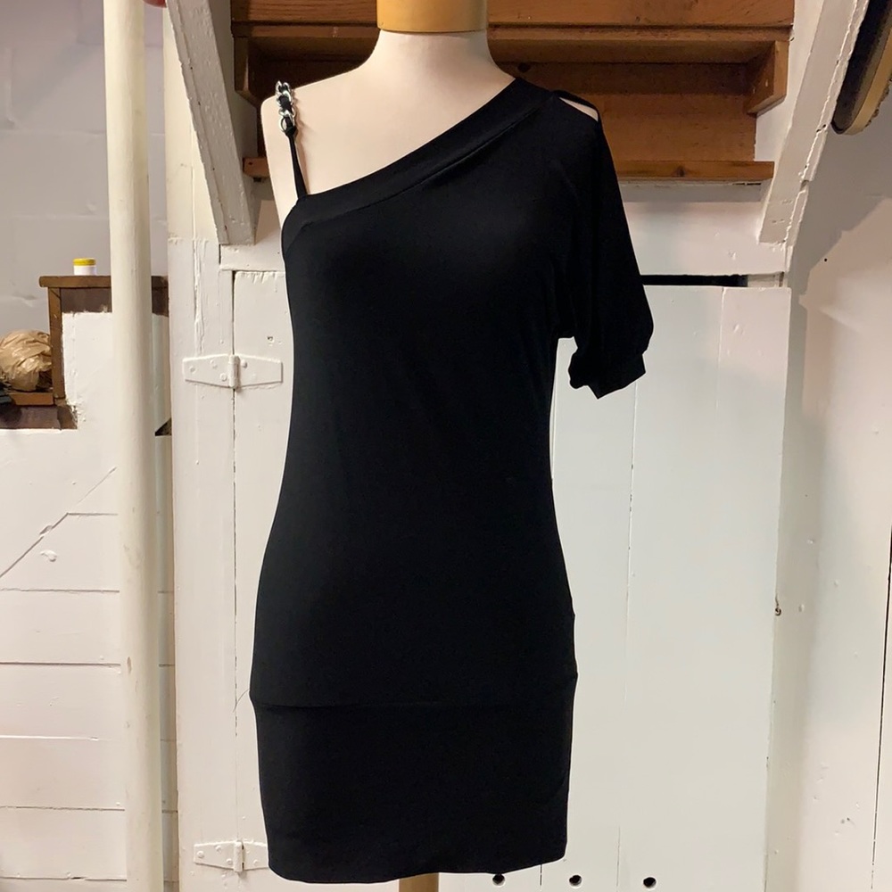 One shoulder dress